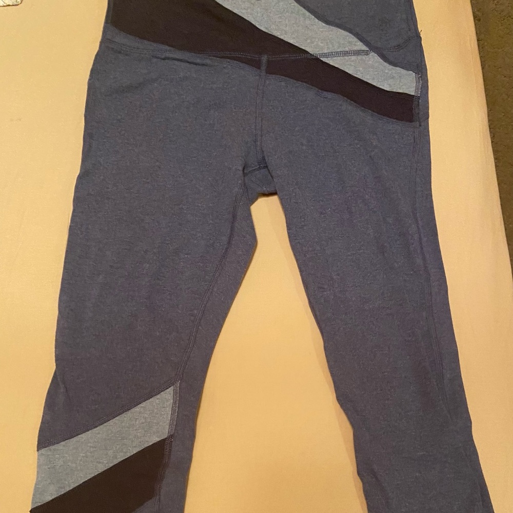 Gap Performance Leggings (cropped)